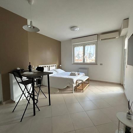 Urban Sky Loft Fiumicino Apartment Exterior foto